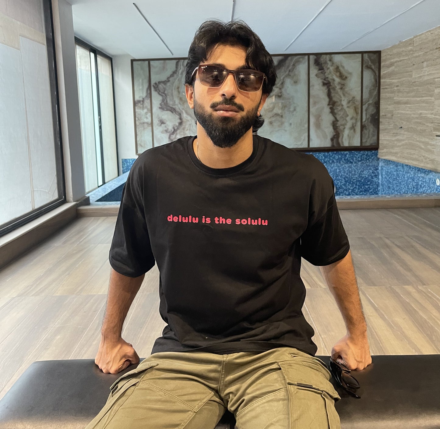 DELULU IS THE SOLULU OVERSIZED T-SHIRT