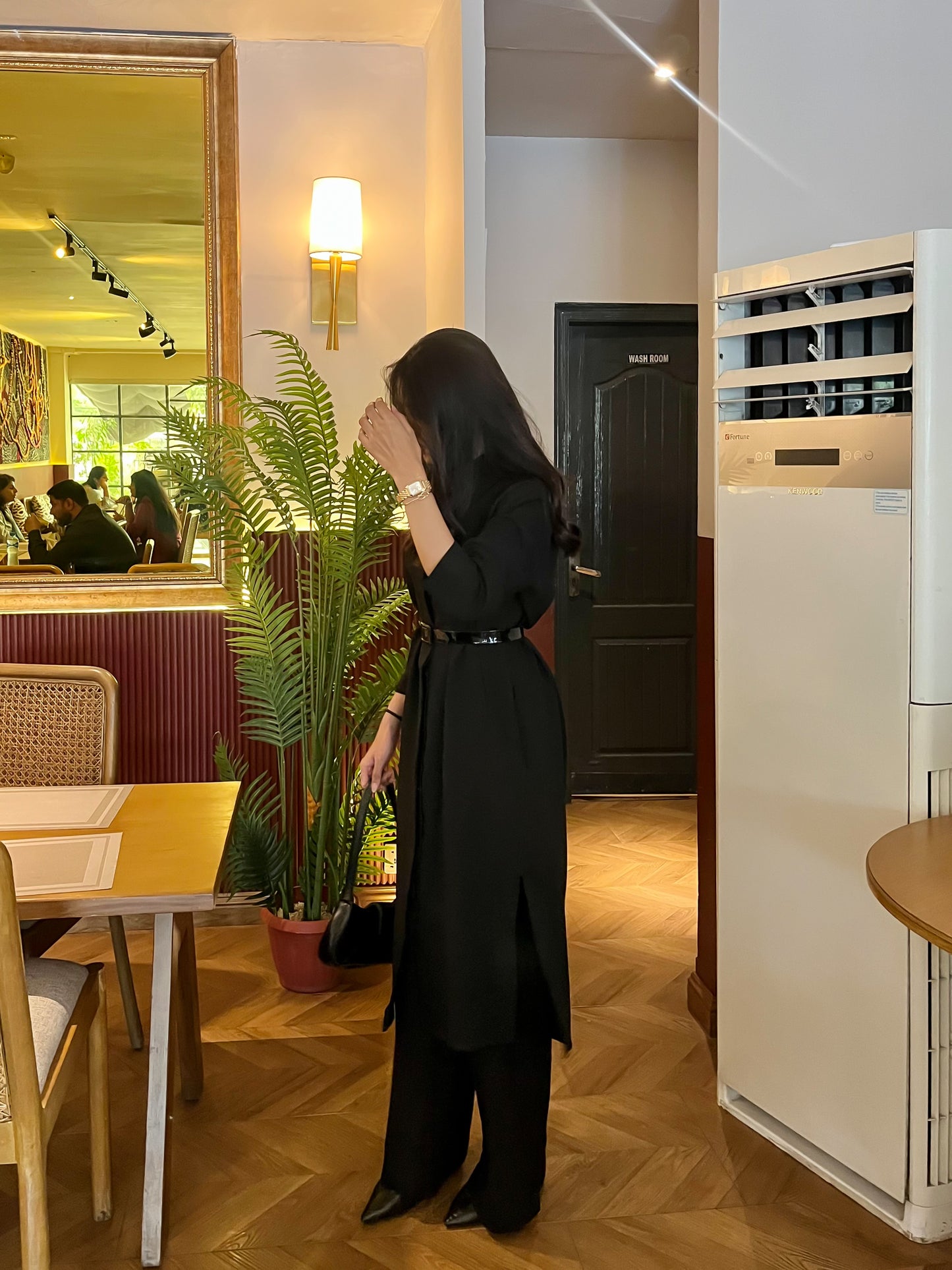 PREMIUM BLACK Button Down Long Shirt
