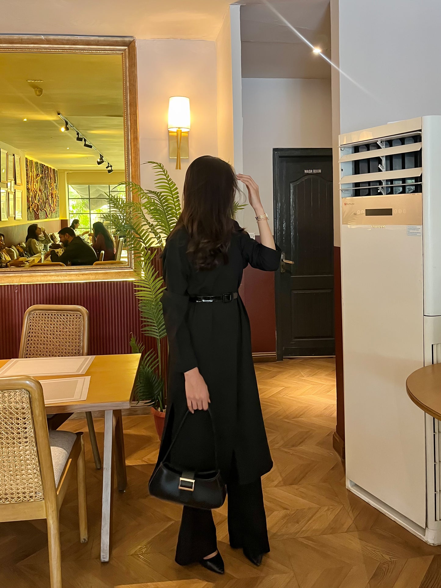 PREMIUM BLACK Button Down Long Shirt