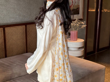 Soft  Classics Off-white Shrara Set