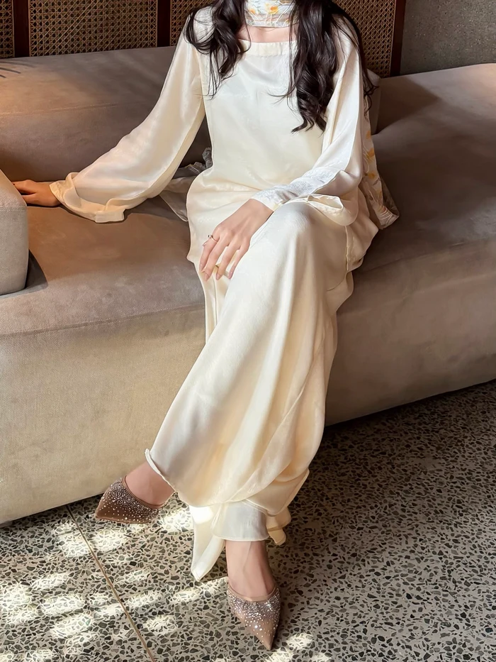 Soft Classics Off-White Shrara Set